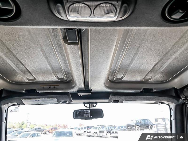 jeep Wrangler Unlimited 2016 - 26