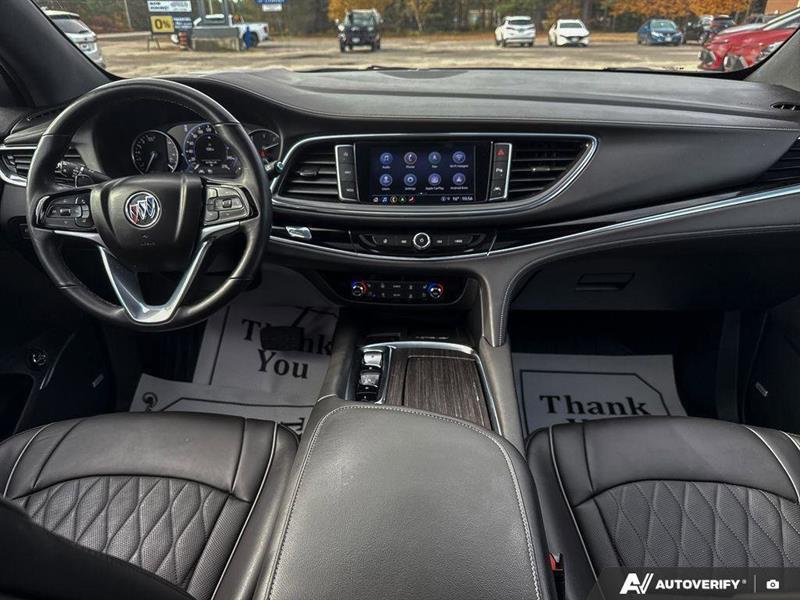buick Enclave 2024 - 28