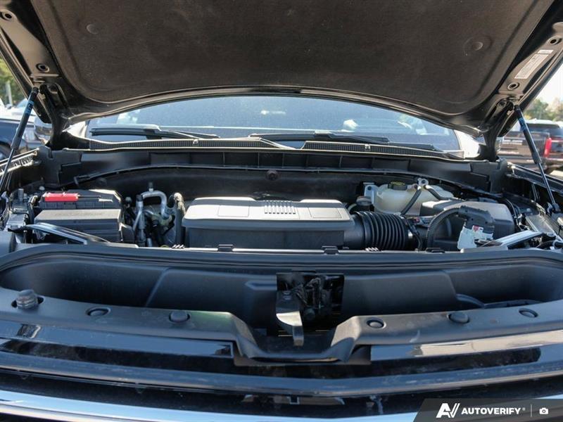 chevrolet Suburban 2023 - 11