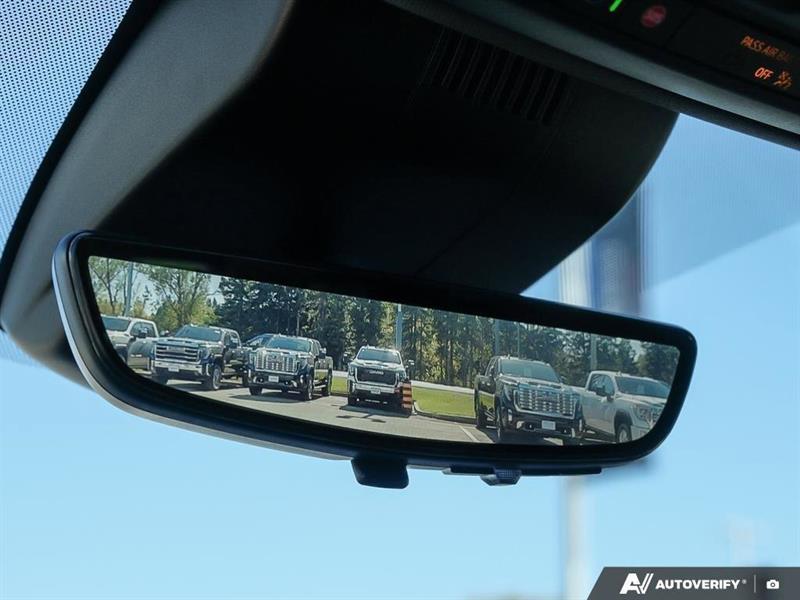 chevrolet Suburban 2023 - 28