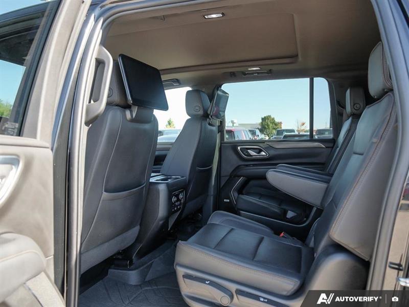 chevrolet Suburban 2023 - 30