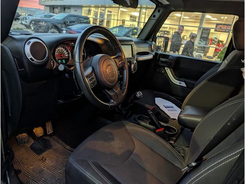 jeep Wrangler Unlimited 2015 - 10