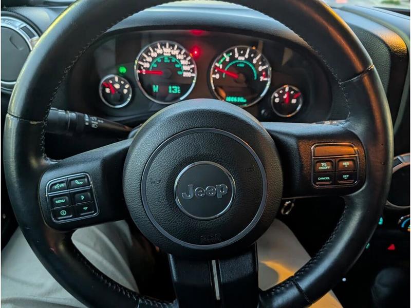 jeep Wrangler Unlimited 2015 - 13