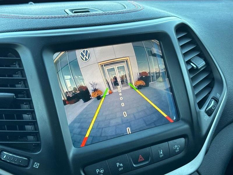 jeep Cherokee 2015 - 13