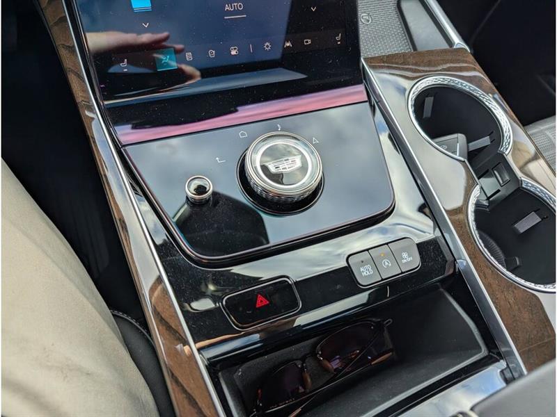 cadillac Escalade 2025 - 24