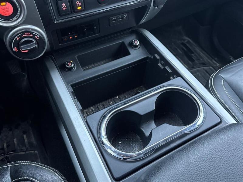 nissan Titan 2019 - 17