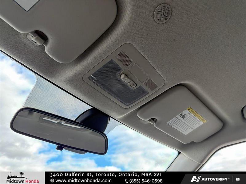 hyundai Venue 2022 - 25