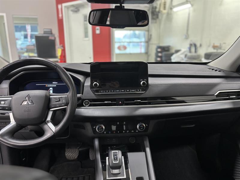 mitsubishi Outlander 2023 - 24