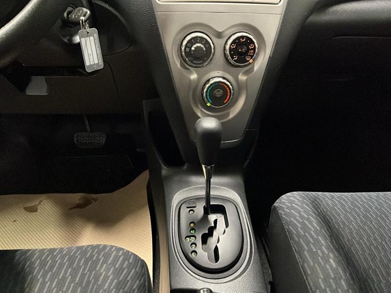 toyota Yaris 2009 - 13