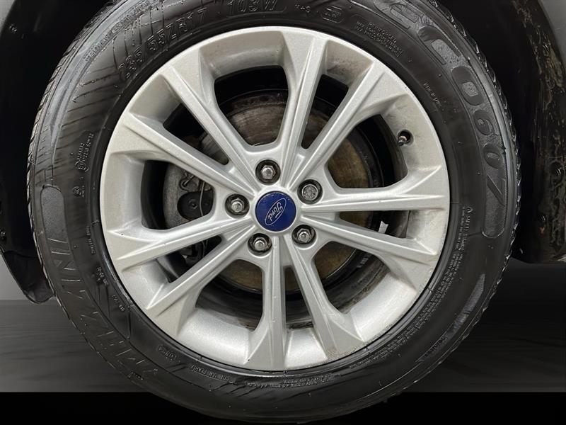 ford Escape 2017 - 16