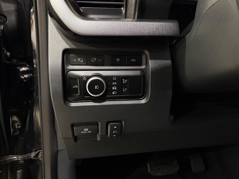 ford F-250 2023 - 26