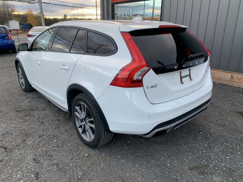 volvo V60 Cross Country 2015 - 2