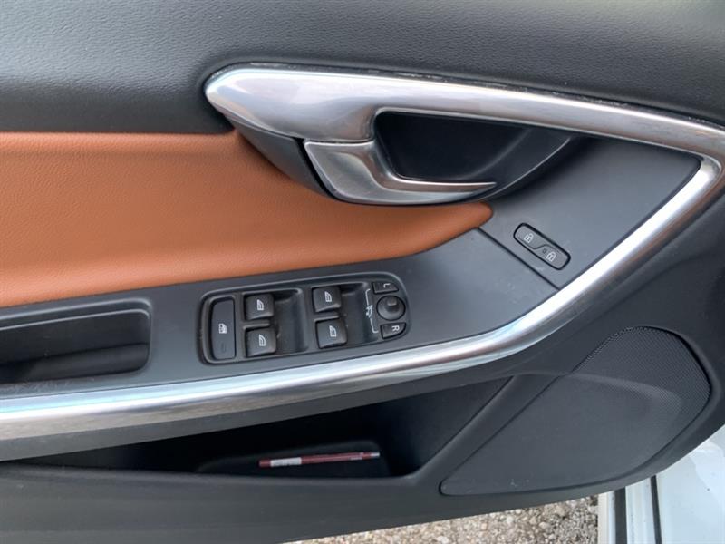 volvo V60 Cross Country 2015 - 11