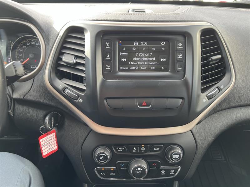 jeep Cherokee 2015 - 13