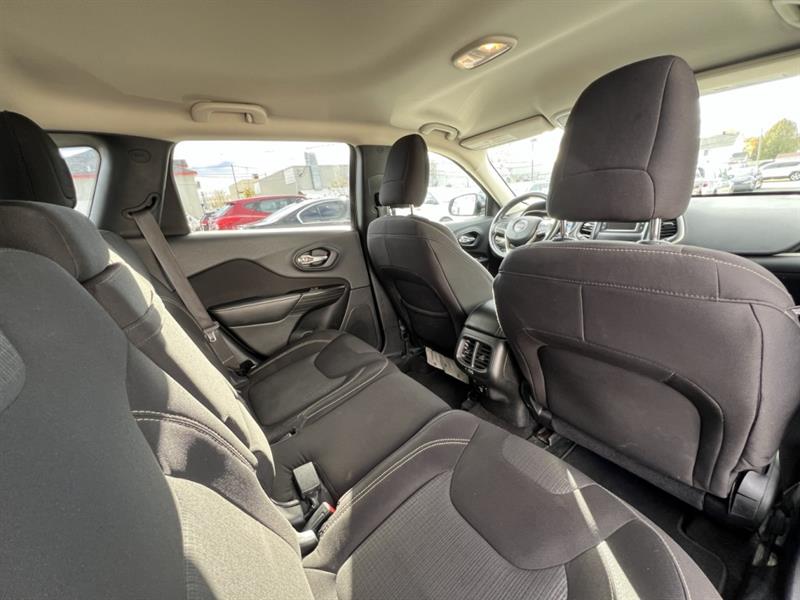 jeep Cherokee 2015 - 21