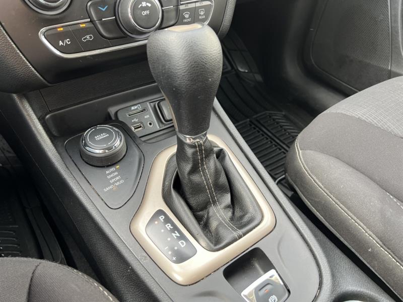 jeep Cherokee 2015 - 23