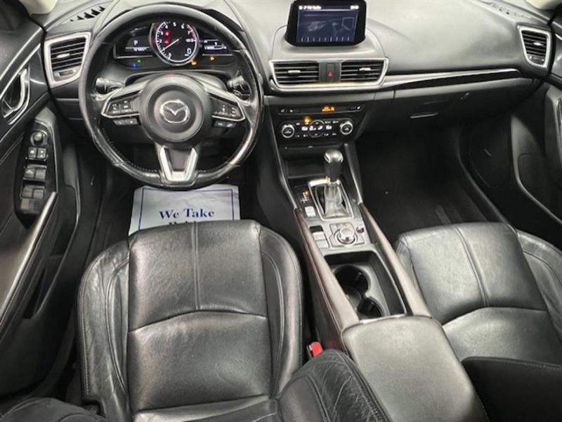 mazda Mazda3 2017 - 12