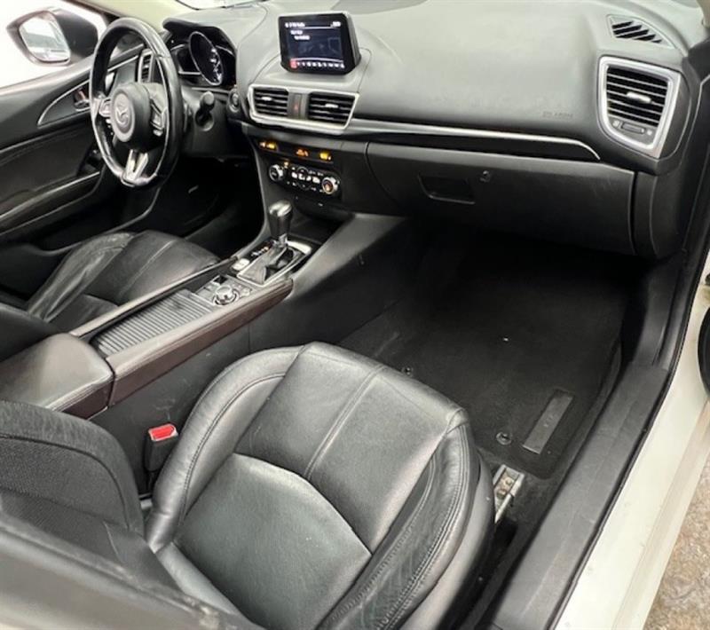 mazda Mazda3 2017 - 31