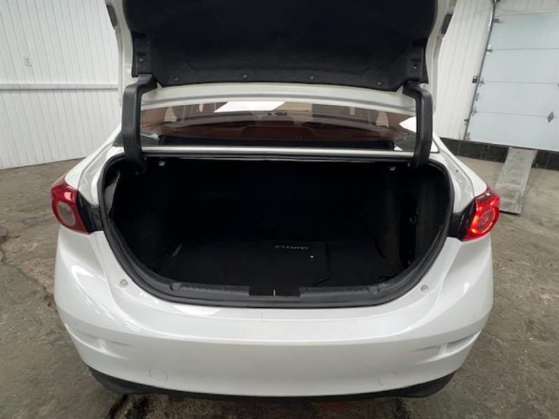 mazda Mazda3 2017 - 32