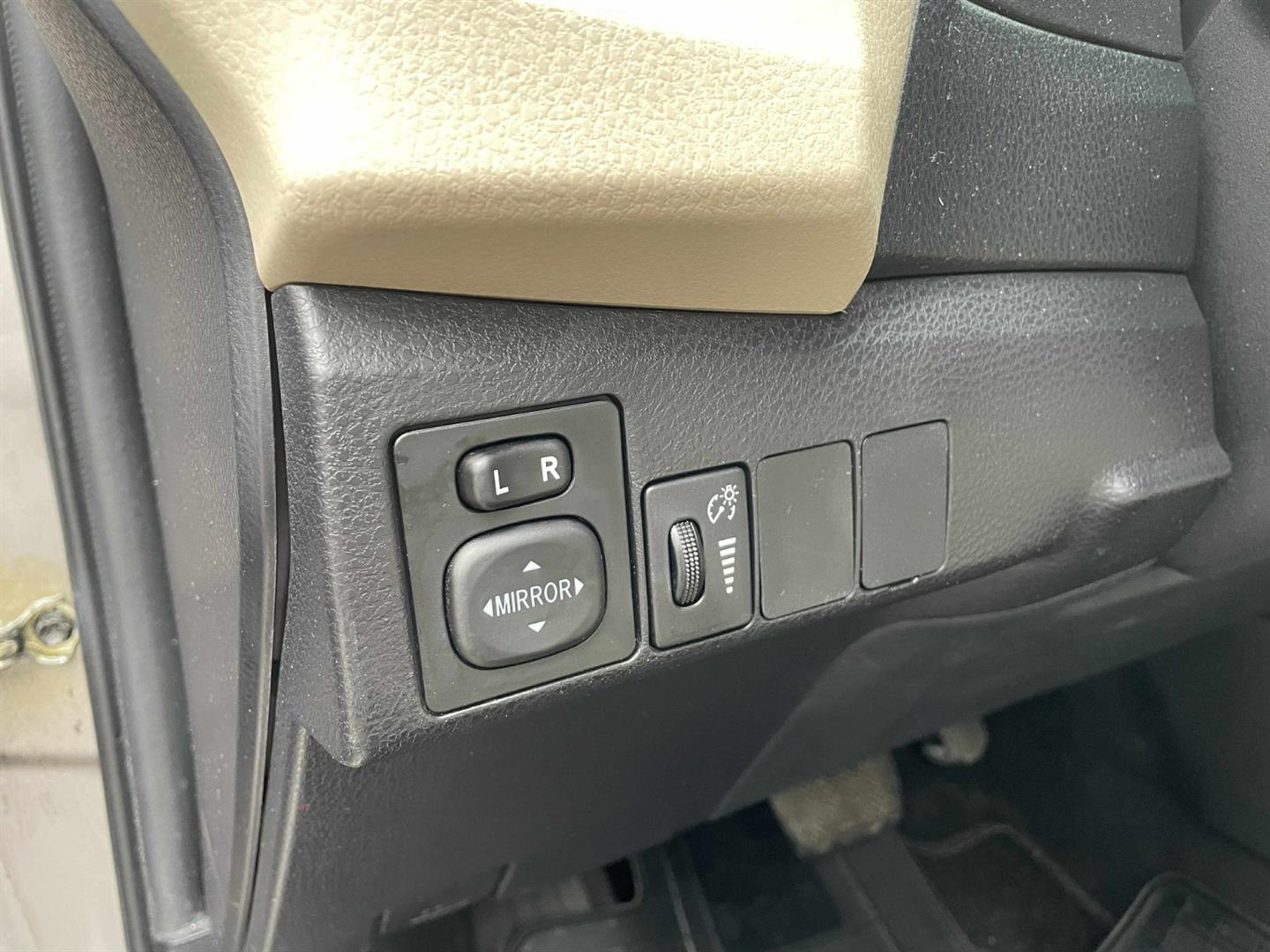 toyota Corolla 2014 - 11