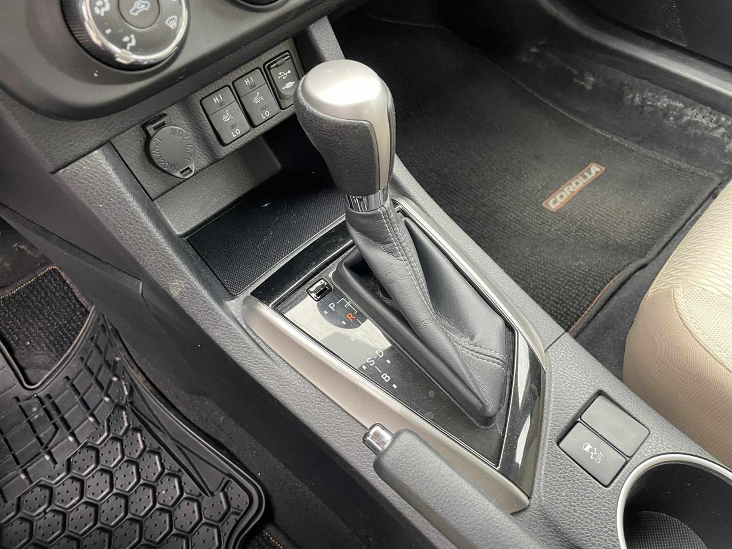 toyota Corolla 2014 - 13