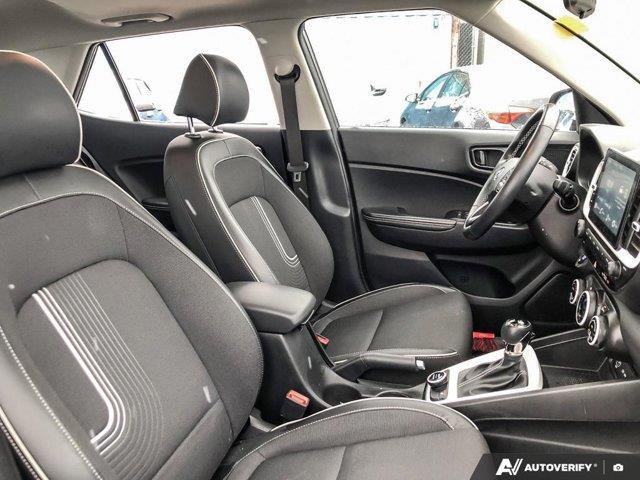 hyundai Venue 2023 - 21