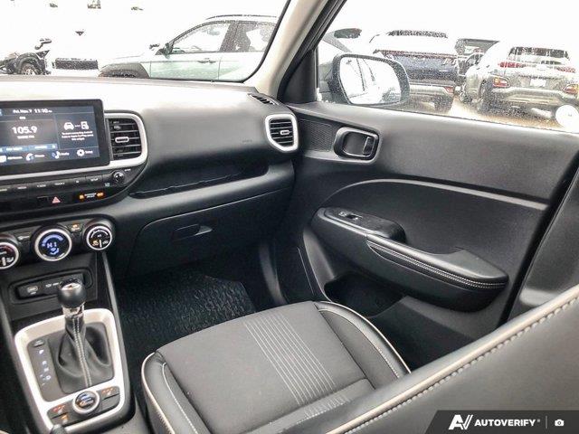 hyundai Venue 2023 - 24