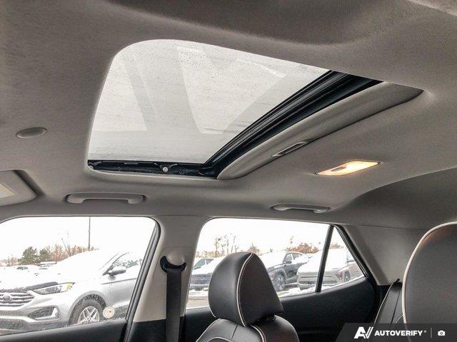 hyundai Venue 2023 - 25