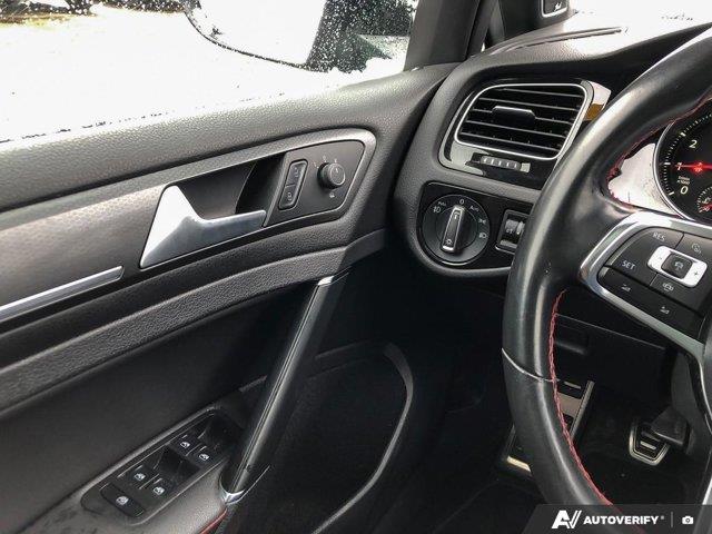 volkswagen Golf GTI 2021 - 16