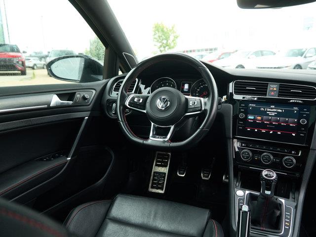 volkswagen Golf GTI 2021 - 24