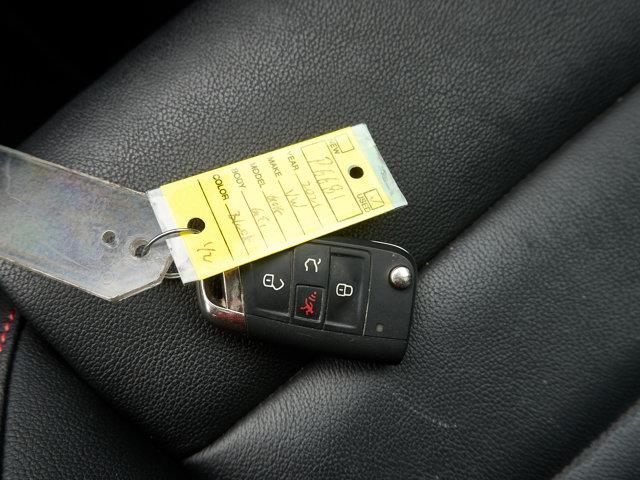 volkswagen Golf GTI 2021 - 25