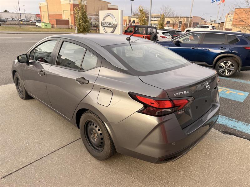 nissan Versa 2022 - 6