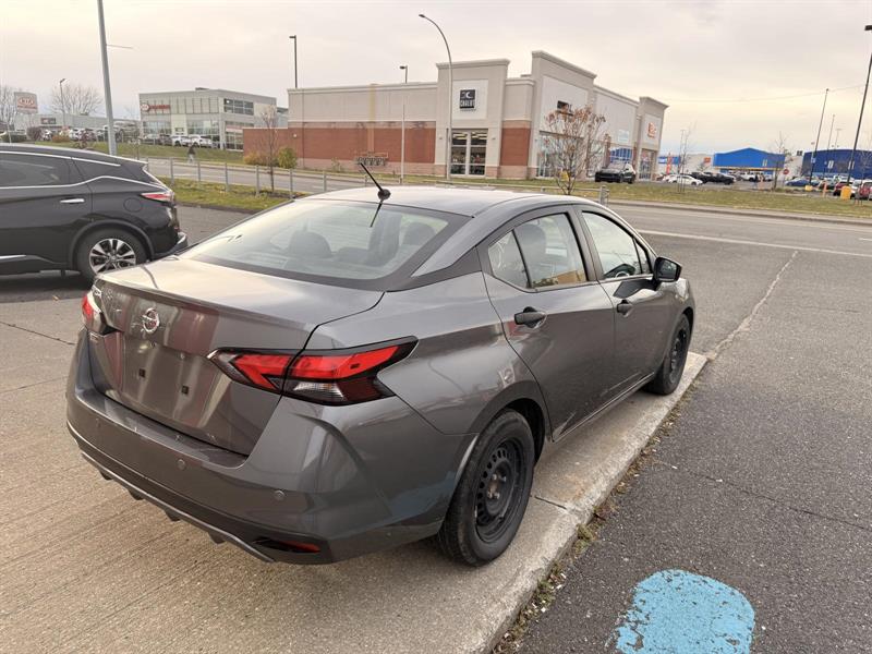 nissan Versa 2022 - 9