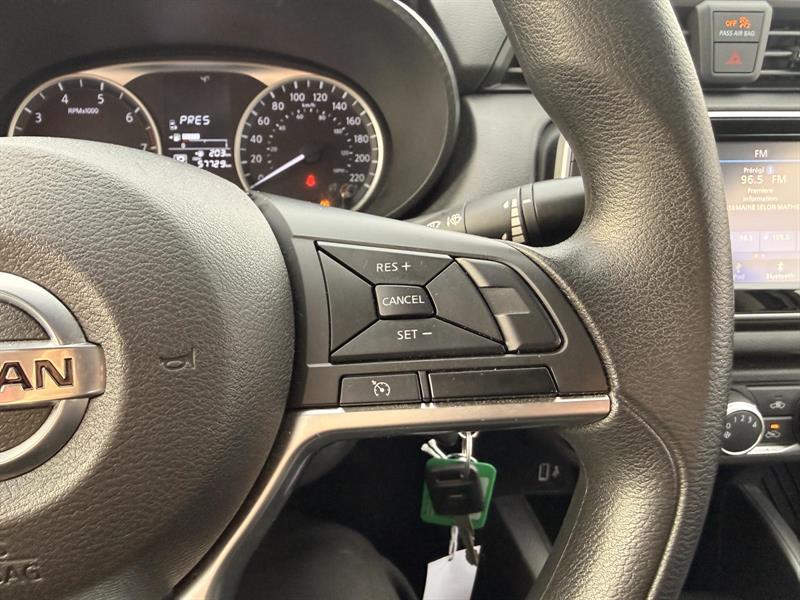 nissan Versa 2022 - 15