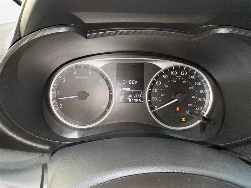 nissan Versa 2022 - 16