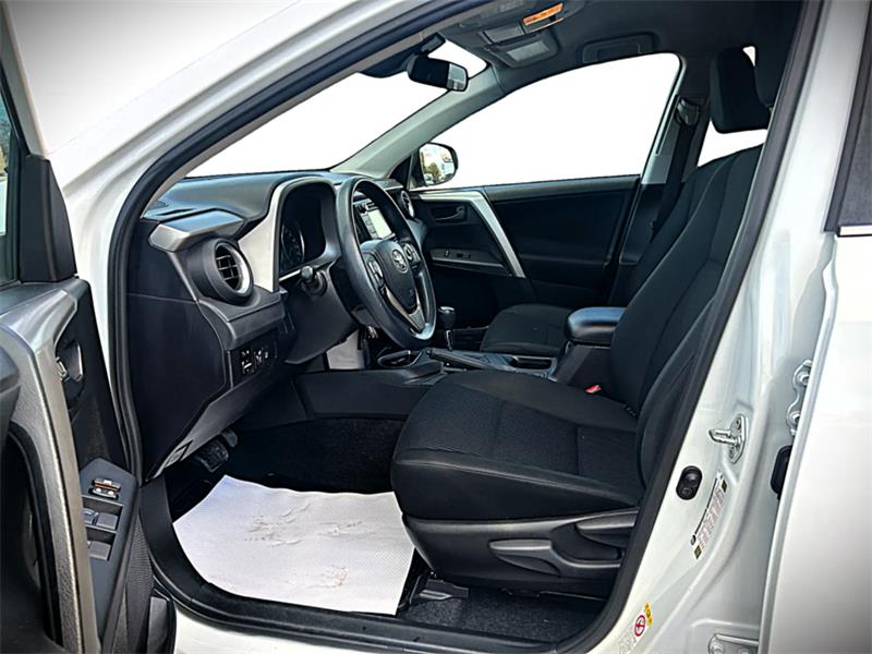 toyota RAV4 2017 - 11