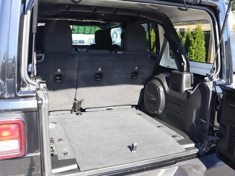 jeep Wrangler 2023 - 26