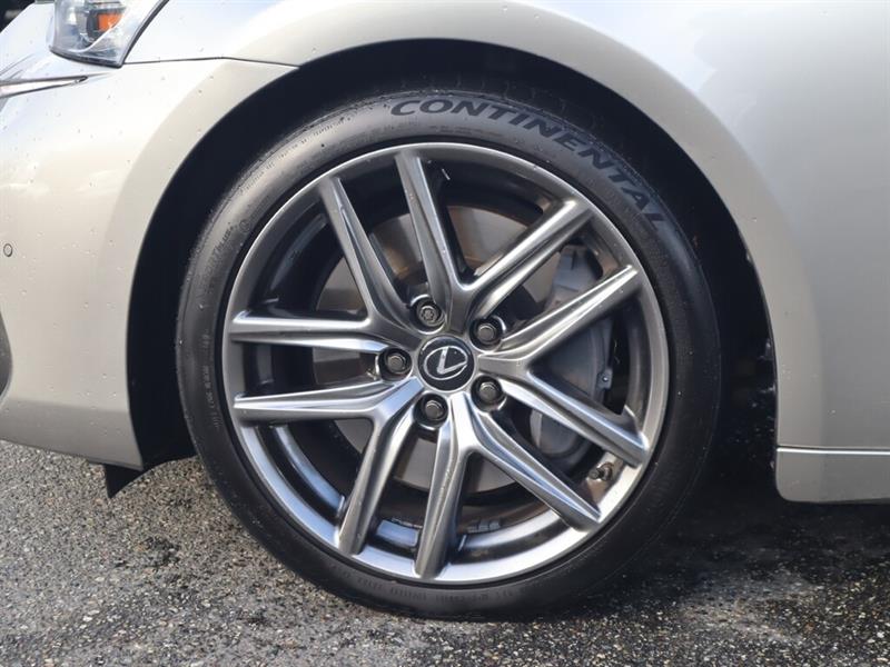 lexus IS  2020 - 10