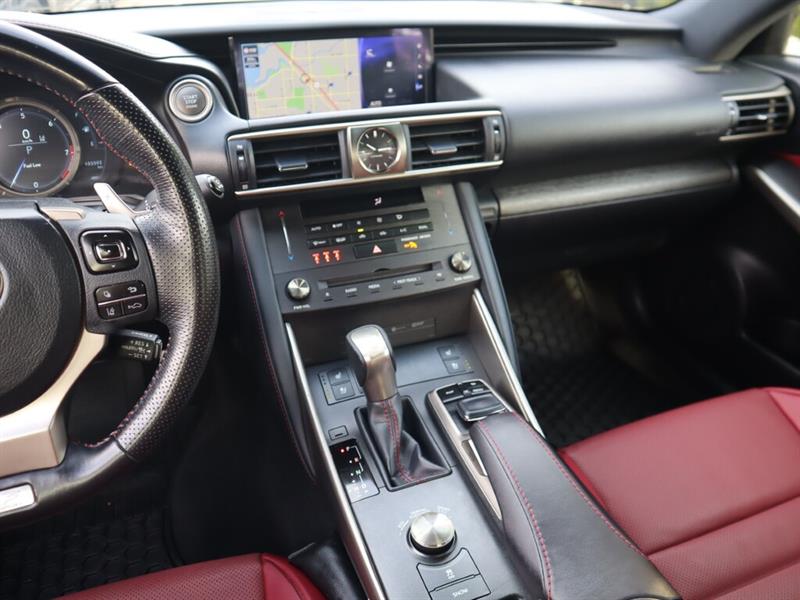 lexus IS  2020 - 22