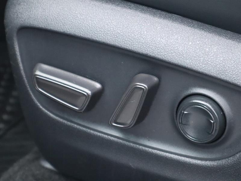 toyota RAV4 2019 - 17