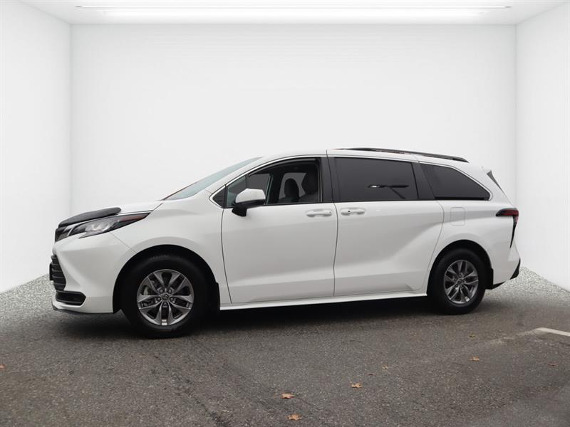 toyota Sienna 2022 - 9