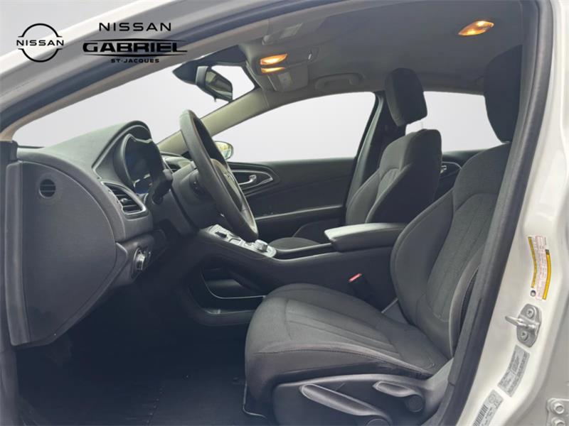 chrysler 200 2016 - 12