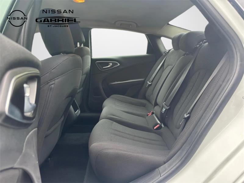 chrysler 200 2016 - 15