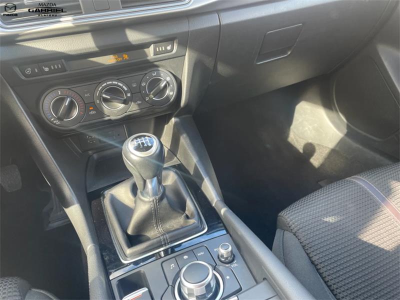 mazda Mazda3 2017 - 15