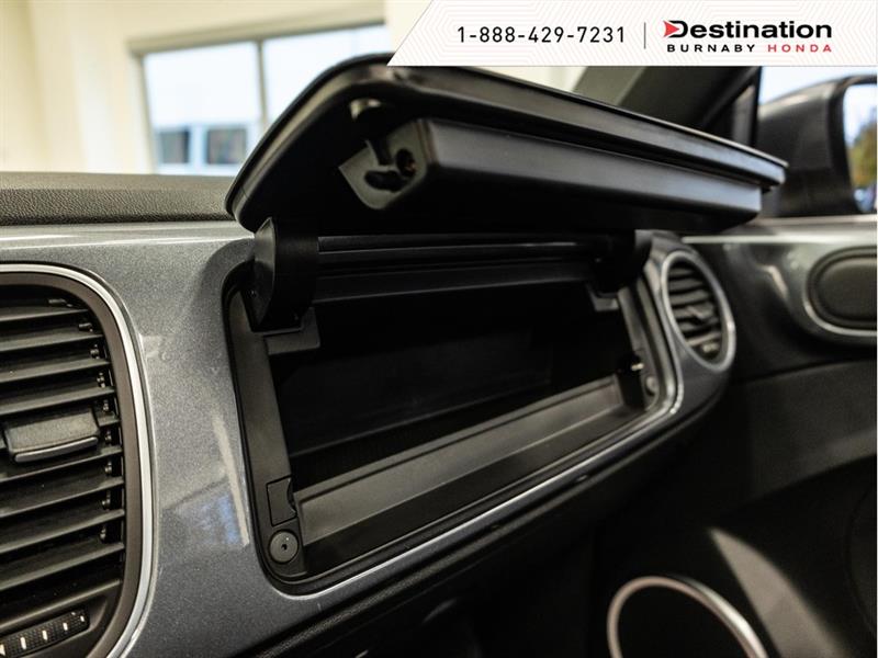 volkswagen Beetle Convertible 2017 - 22