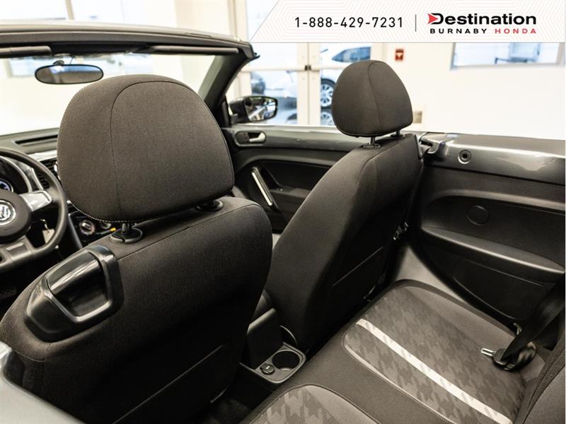 volkswagen Beetle Convertible 2017 - 24