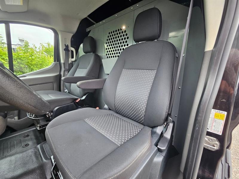 ford Transit Cargo Van 2023 - 26