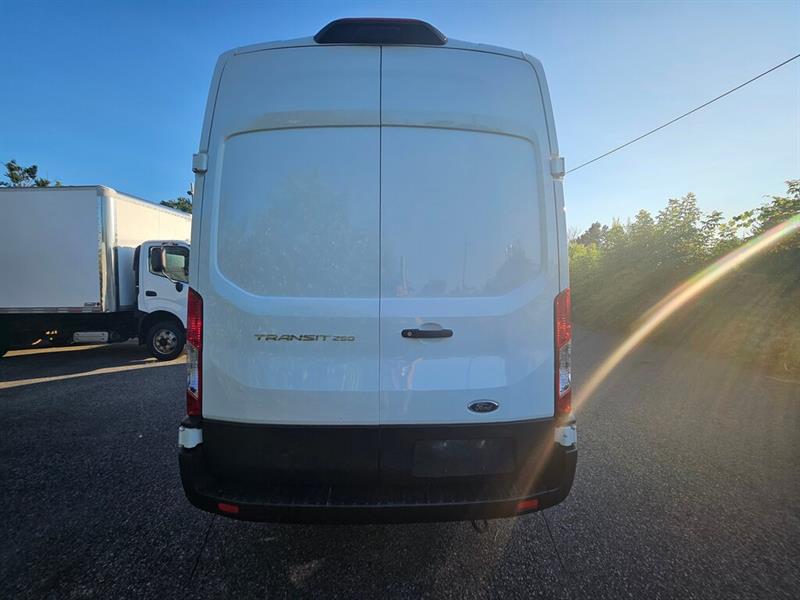 ford Transit fourgon utilitaire 2022 - 4