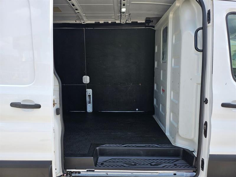 ford Transit fourgon utilitaire 2022 - 13