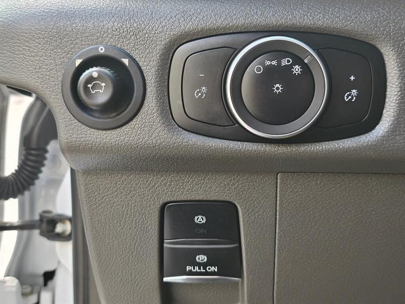 ford Transit fourgon utilitaire 2022 - 22